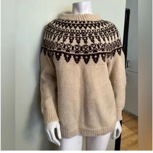 Handknit Vintage Fair Isle wool pullover sweater